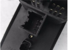 Recambio de mando elevalunas delantero izquierdo para mazda 2 berlina (dy) 1.4 crtd active referencia OEM IAM 5074535 DD1066350B