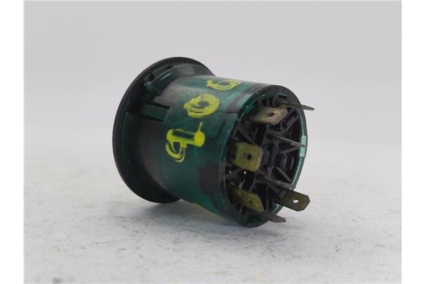 Recambio de mando de luces para saab 900 berlina 2.0 referencia OEM IAM 8590638  