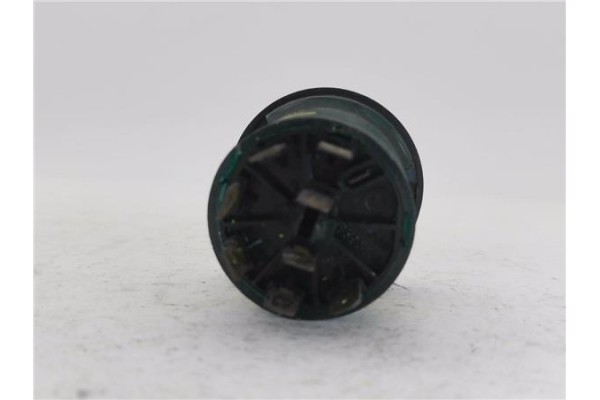 Recambio de mando de luces para saab 900 berlina 2.0 referencia OEM IAM 8590638  