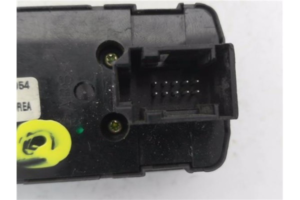 Recambio de mando elevalunas delantero izquierdo para opel vectra c berlina 1.6 comfort referencia OEM IAM 9185954  