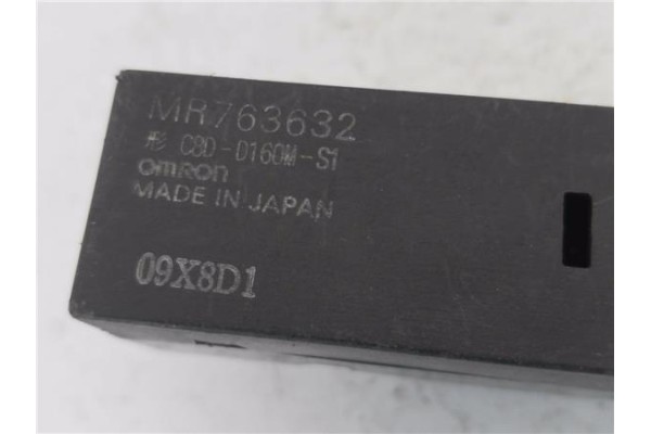 Recambio de mando elevalunas delantero derecho para mitsubishi montero (v20/v40) 2.5 2500 td classic (3-ptas.) referencia OEM IA