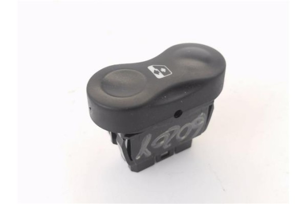 Recambio de mando elevalunas delantero derecho para dacia sandero i 1.6 ambiance referencia OEM IAM 602227  