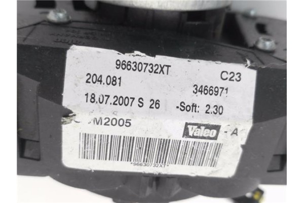 Recambio de mando intermitencia para peugeot 207 1.4 confort referencia OEM IAM 96630732XT  