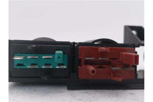 Recambio de mando multifuncion para audi tt coupe/roadster (8n3/8n9) 1.8 t coupe (110kw) referencia OEM IAM 8N0941567B  