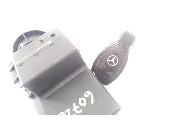 Recambio de conmutador de arranque/encendido para mercedes-benz vito / mixto furgón (w639) 109 cdi referencia OEM IAM A639545090
