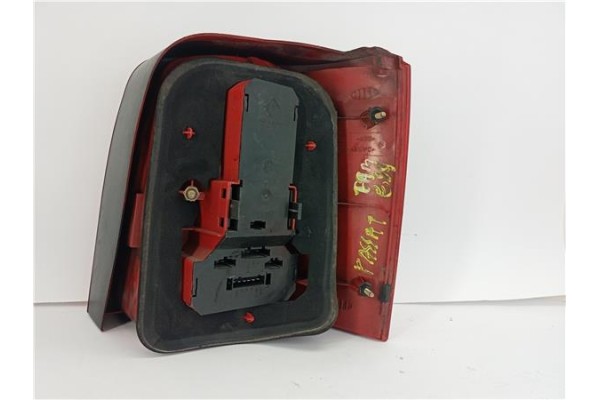 Recambio de piloto trasero izquierdo para volkswagen passat variant (3b6) 1.6 comfortline referencia OEM IAM   