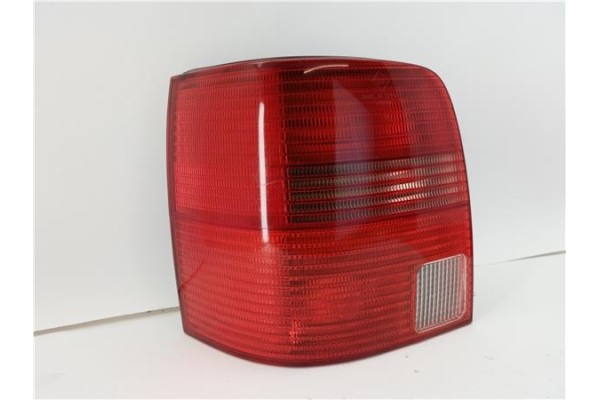 Recambio de piloto trasero izquierdo para volkswagen passat variant (3b6) 1.6 comfortline referencia OEM IAM   