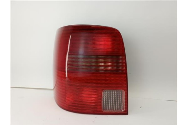 Recambio de piloto trasero izquierdo para volkswagen passat variant (3b6) 1.6 comfortline referencia OEM IAM   
