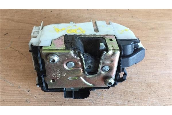 Recambio de cierre electromagnetico delantero derecho para seat ibiza (6k1) 1.3 hit referencia OEM IAM 1HS862154  