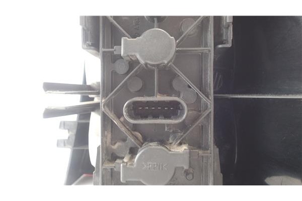 Recambio de piloto trasero izquierdo para mercedes-benz clase m (bm 164) 3.0 ml 280 cdi (164.120) referencia OEM IAM A1638200164