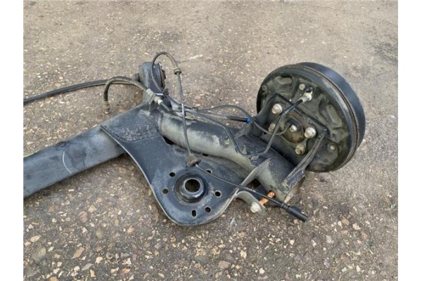 Recambio de puente trasero para citroen c1 1.2 feel referencia OEM IAM B000768280  