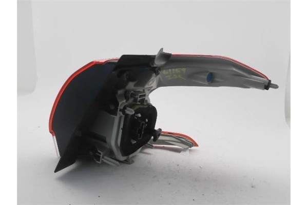 Recambio de piloto trasero izquierdo para peugeot 2008 1.2 access referencia OEM IAM 9678074280  