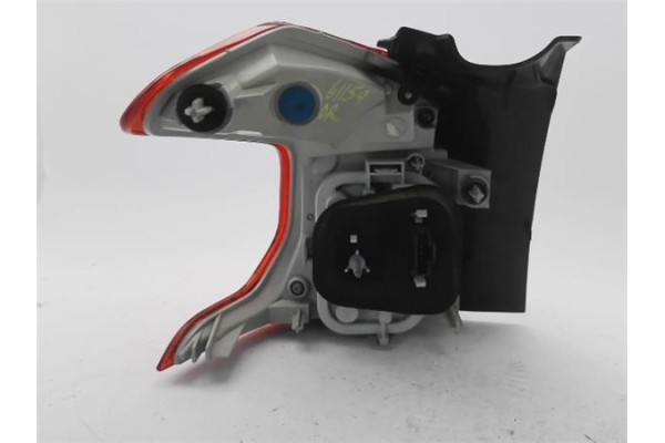 Recambio de piloto trasero derecho para peugeot 2008 1.2 access referencia OEM IAM 9678074380  
