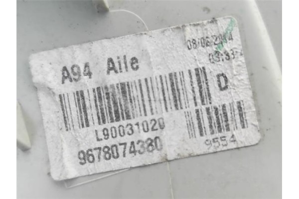 Recambio de piloto trasero derecho para peugeot 2008 1.2 access referencia OEM IAM 9678074380  