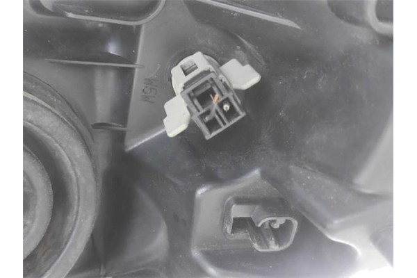 Recambio de faro delantero izquierdo para nissan micra (k12e) 1.2 16v referencia OEM IAM 26060BC505  