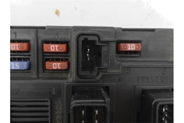 Recambio de caja fusibles/rele para peugeot partner furgón (5) 2.0 hdi referencia OEM IAM 9650618580  