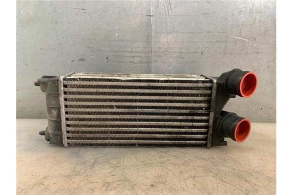Recambio de intercooler para peugeot 3008 1.6 hdi referencia OEM IAM 384N9  