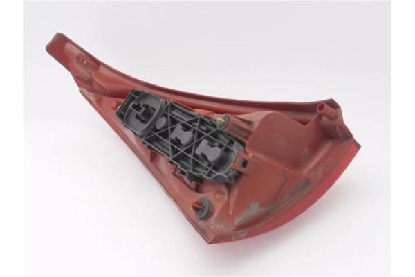 Recambio de piloto trasero derecho para citroen c3 1.1 1.4 exclusive automatik referencia OEM IAM 6351Q3  