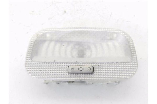 Recambio de luz trasero central techo para peugeot 3008 1.6 hdi referencia OEM IAM 9682068980 6362T9 