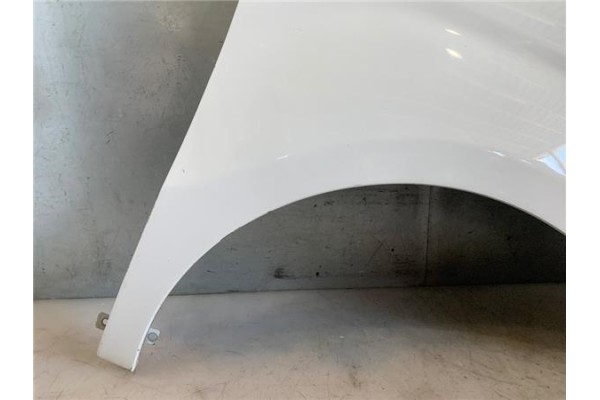 Recambio de aleta delantero derecha para opel combo d 1.3 selection l2h1 referencia OEM IAM 95509342  