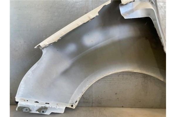Recambio de aleta delantero derecha para opel combo d 1.3 selection l2h1 referencia OEM IAM 95509342  