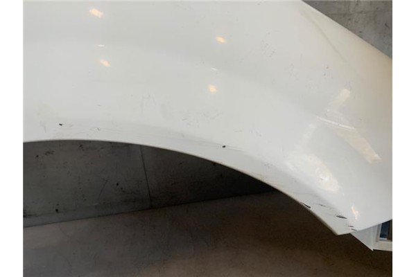 Recambio de aleta delantero derecha para nissan almera tino (v10m) 1.8 referencia OEM IAM 631004U130  