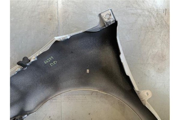 Recambio de aleta delantero derecha para citroen c4 coupe 1.6 16v referencia OEM IAM 7841S2  