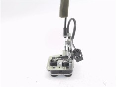Recambio de cerradura puerta trasero derecha para renault master iii combi 2.3 l2h2 3,5t referencia OEM IAM 905030009R  