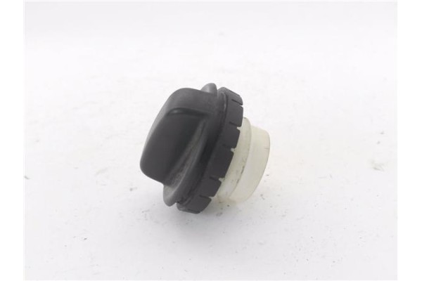 Recambio de tapon combustible para toyota avensis cross sport (t27) 2.2 premium referencia OEM IAM 7730020020  