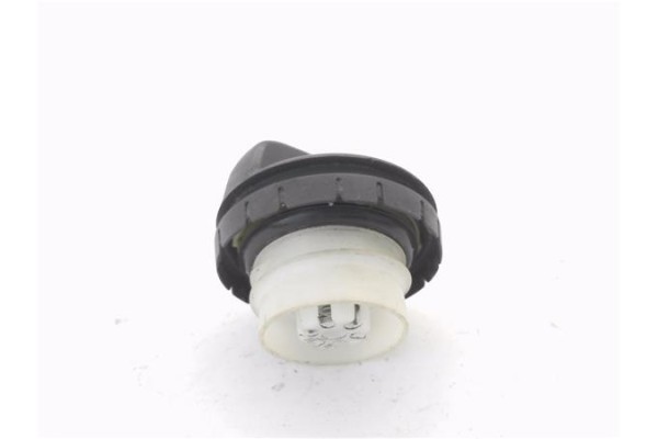 Recambio de tapon combustible para toyota avensis cross sport (t27) 2.2 premium referencia OEM IAM 7730020020  