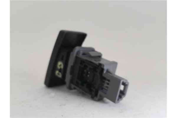 Recambio de interruptor luces emergencia para toyota avensis cross sport (t27) 2.2 premium referencia OEM IAM 8433205060  