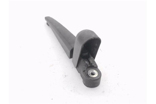 Recambio de brazo limpiaparabrisas trasero para toyota avensis cross sport (t27) 2.2 premium referencia OEM IAM 8524105100  