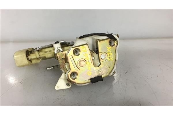 Recambio de cierre electromagnetico delantero derecho para toyota yaris (ncp1/nlp1/scp1) 1.0 16v referencia OEM IAM 693100D031  