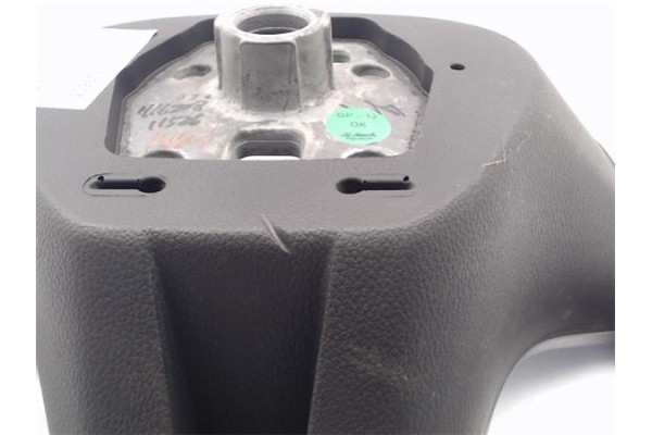 Recambio de volante para chevrolet cruze 1.8 lt referencia OEM IAM 307078999P10AF 9522750670789AF000080 