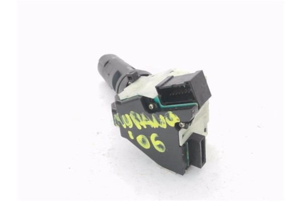 Recambio de mando limpiaparabrisas para nissan murano (z50) 3.5 básico referencia OEM IAM 25260CA000  