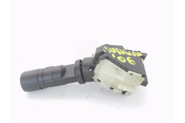 Recambio de mando limpiaparabrisas para nissan murano (z50) 3.5 básico referencia OEM IAM 25260CA000  