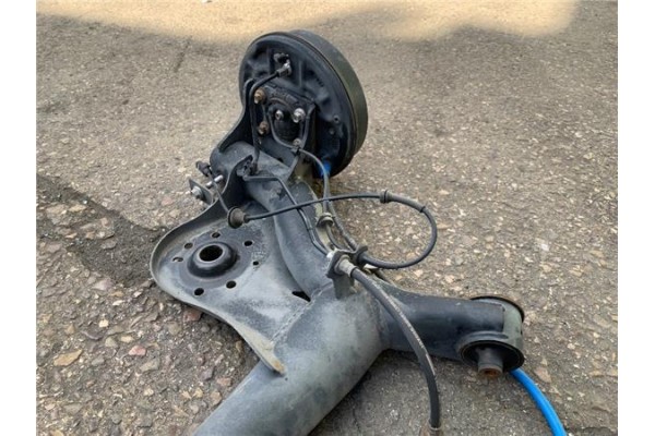 Recambio de puente trasero para citroen c1 1.2 feel referencia OEM IAM B000768280  