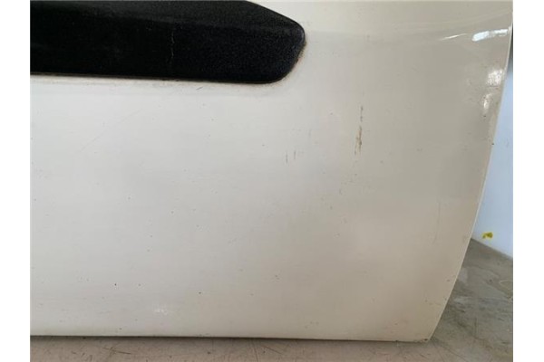 Recambio de puerta delantero derecha para opel combo d 1.3 selection l2h1 referencia OEM IAM 95530929  