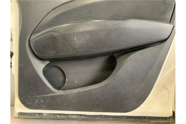 Recambio de puerta delantero derecha para opel combo d 1.3 selection l2h1 referencia OEM IAM 95530929  