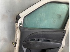 Recambio de puerta delantero derecha para opel combo d 1.3 selection l2h1 referencia OEM IAM 95530929  