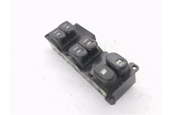 Recambio de mando elevalunas delantero izquierdo para hyundai i30 (fd) 1.4 classic referencia OEM IAM 935702L010  