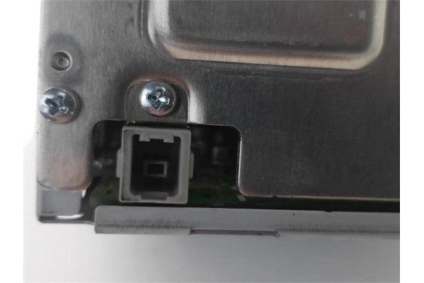 Recambio de radio / cd para hyundai i30 (fd) 1.6 comfort referencia OEM IAM 961602L200  