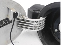 Recambio de tapa exterior combustible para hyundai i30 (fd) 1.6 comfort referencia OEM IAM 695132L000  