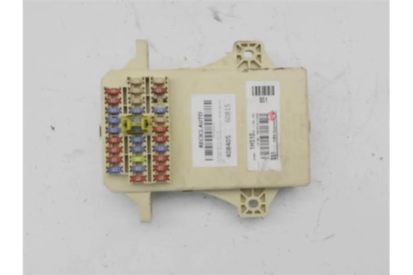 Recambio de caja fusibles/rele para hyundai i30 (fd) 1.6 comfort referencia OEM IAM 919501H51010 919502H500 
