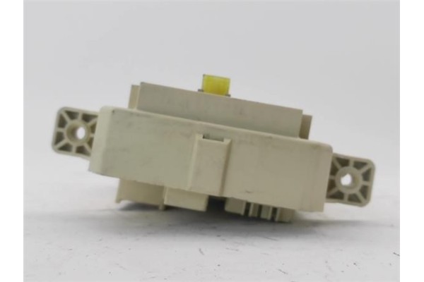 Recambio de caja fusibles/rele para hyundai i30 (fd) 1.6 comfort referencia OEM IAM 919501H51010 919502H500 