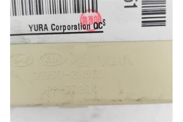 Recambio de caja fusibles/rele para hyundai i30 (fd) 1.6 comfort referencia OEM IAM 919501H51010 919502H500 