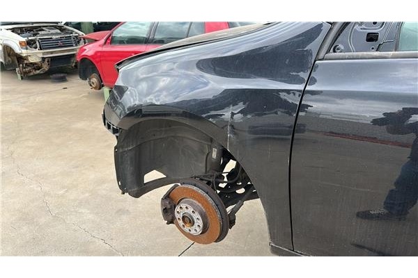 Recambio de aleta delantero izquierda para volkswagen golf vi (5k1) 1.6 advance referencia OEM IAM 5K6821021B  