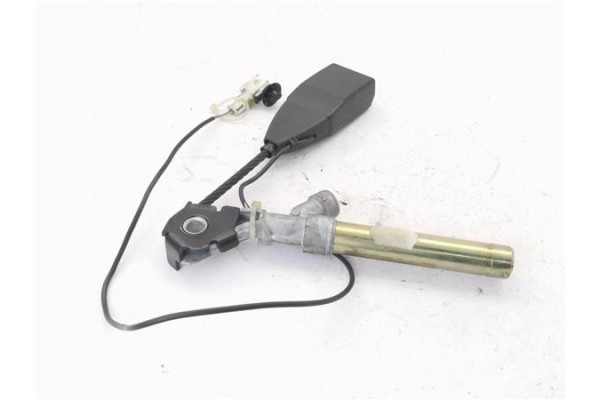 Recambio de anclaje cinturon delantero izquierdo para renault clio ii fase i (b/cb0) 1.4 alize referencia OEM IAM 5506471 550647