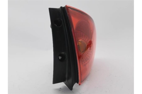Recambio de piloto trasero derecho para seat altea (5p1) 2.0 tdi 16v referencia OEM IAM W05P0945111B  