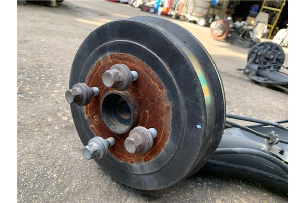 Recambio de puente trasero para citroen c1 1.2 feel referencia OEM IAM B000768280  